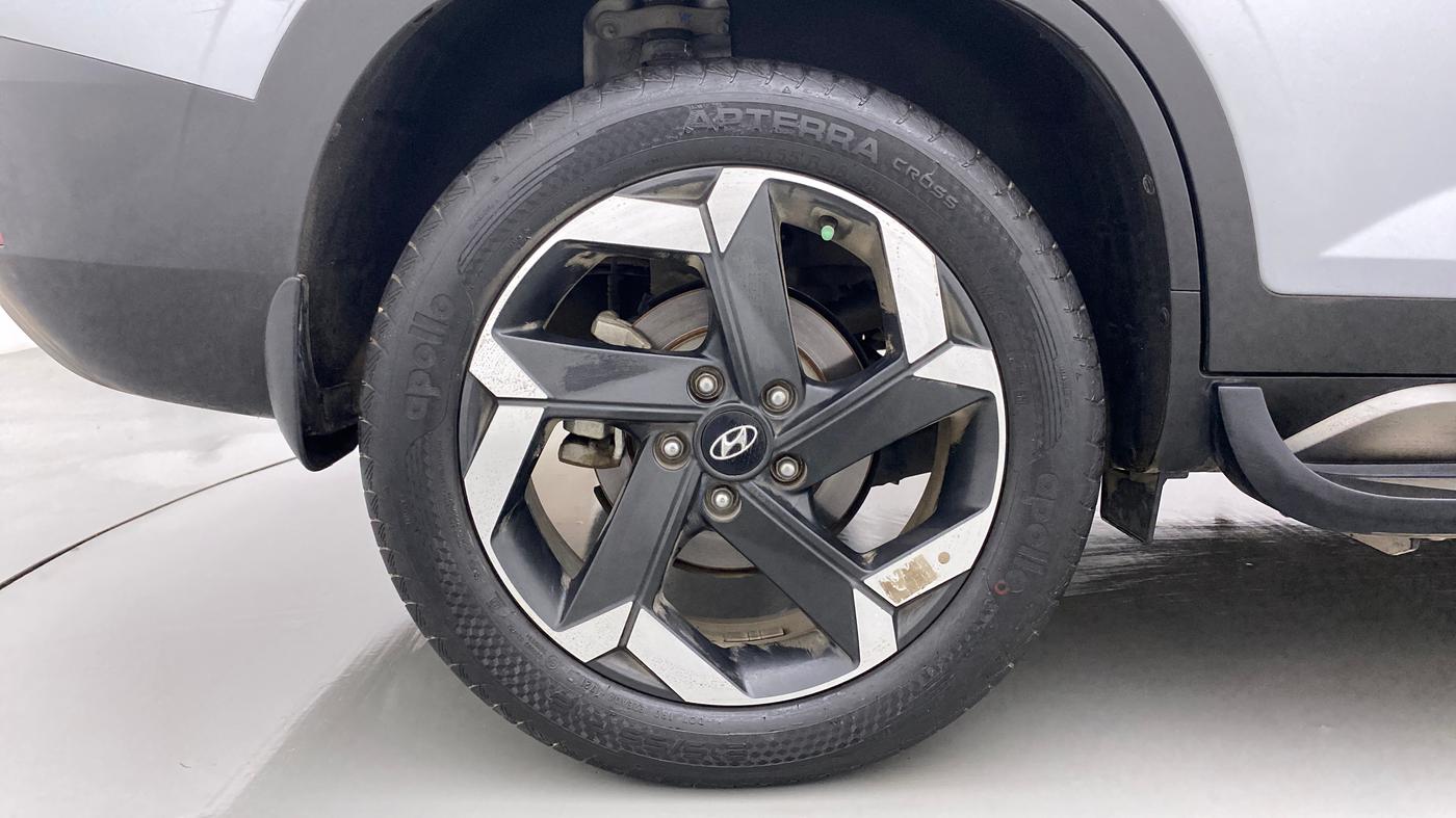 2021 Hyundai ALCAZAR 1.5 SIGNATURE MT 6STR, Diesel, Manual, 30,111 km, Right Rear Wheel