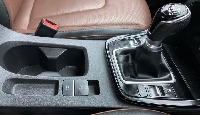 2021 Hyundai ALCAZAR 1.5 SIGNATURE MT 6STR, Diesel, Manual, 30,111 km, Gear Lever