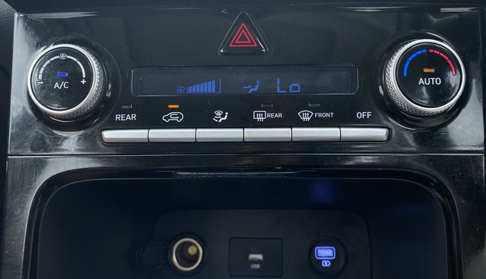 2021 Hyundai ALCAZAR 1.5 SIGNATURE MT 6STR, Diesel, Manual, 30,111 km, Automatic Climate Control