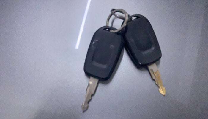 2018 Renault Kwid RXL, Petrol, Manual, 43,025 km, Key Close Up