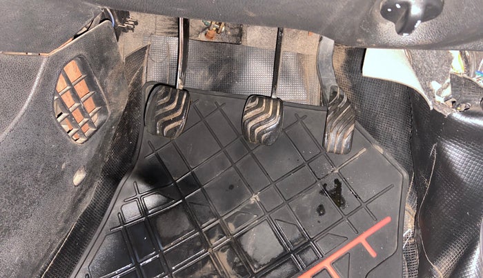 2018 Renault Kwid RXL, Petrol, Manual, 43,025 km, Pedals