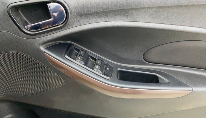 2018 Ford FREESTYLE TITANIUM 1.2 PETROL, Petrol, Manual, 27,422 km, Driver Side Door Panels Control