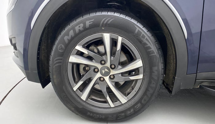 2022 Mahindra XUV700 AX 5 P MT 5 STR, Petrol, Manual, 23,267 km, Left Front Wheel