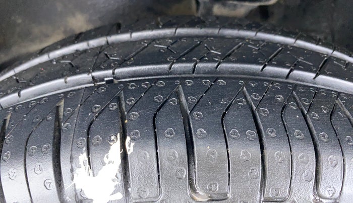 2016 Maruti Alto K10 VXI AMT P, Petrol, Automatic, 6,519 km, Left Front Tyre Tread