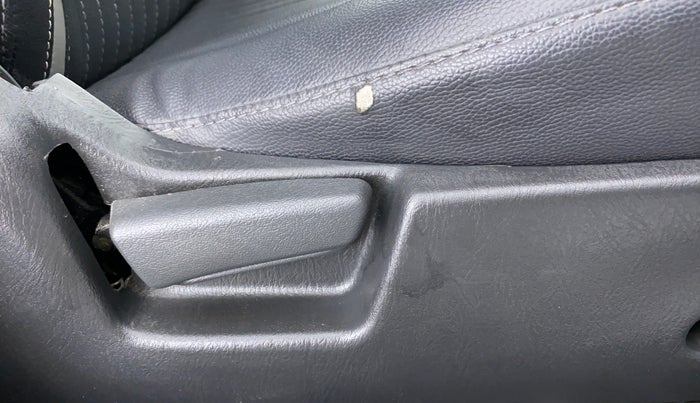 2016 Maruti Alto K10 VXI AMT P, Petrol, Automatic, 6,519 km, Driver Side Adjustment Panel