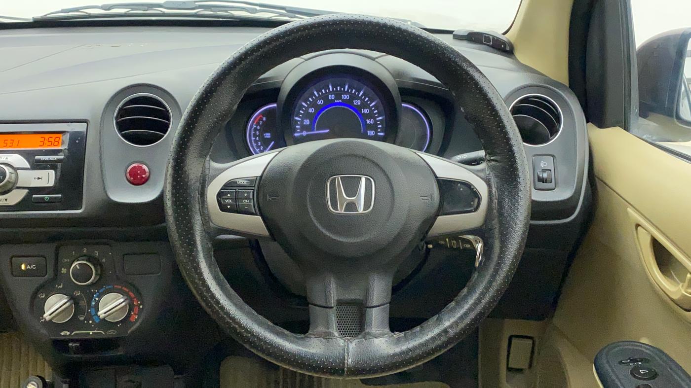 2015 Honda Amaze 1.2L I-VTEC S, Petrol, Manual, 86,245 km, Steering Wheel Close Up
