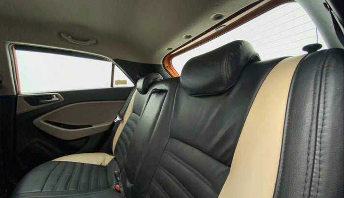 2018 Hyundai Elite i20 ASTA 1.4 CRDI (O), Diesel, Manual, 75,231 km, Right Side Rear Door Cabin