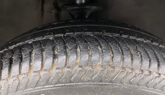 2013 Maruti Alto K10 VXI, Petrol, Manual, 31,492 km, Right Front Tyre Tread