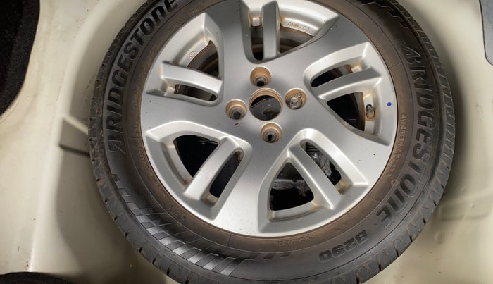 2013 Maruti Swift Dzire ZXI, Petrol, Manual, 1,46,661 km, Spare Tyre