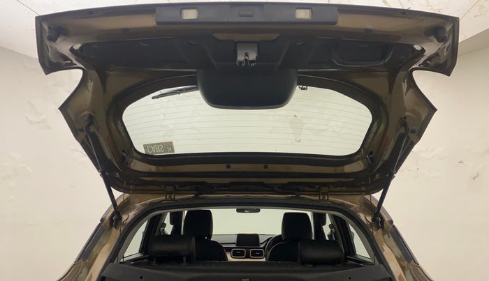 2022 Tata PUNCH CREATIVE AMT 1.2 RTN DUAL TONE, Petrol, Automatic, 3,337 km, Boot Door Open