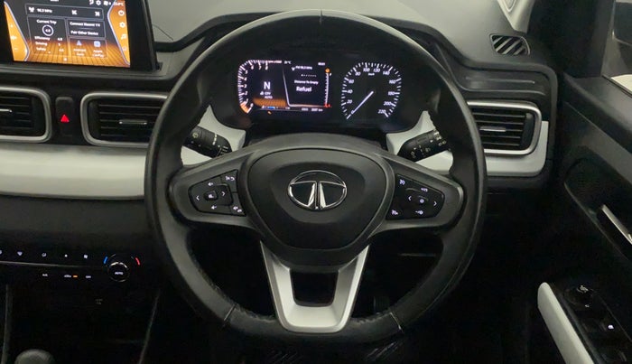 2022 Tata PUNCH CREATIVE AMT 1.2 RTN DUAL TONE, Petrol, Automatic, 3,337 km, Steering Wheel Close Up