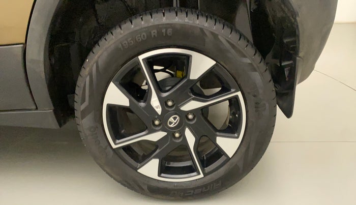 2022 Tata PUNCH CREATIVE AMT 1.2 RTN DUAL TONE, Petrol, Automatic, 3,337 km, Left Rear Wheel