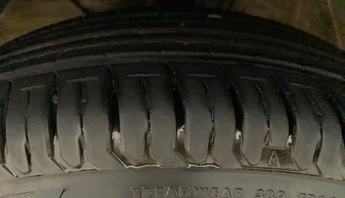 2023 Maruti Swift VXI, Petrol, Manual, 9,424 km, Left Front Tyre Tread