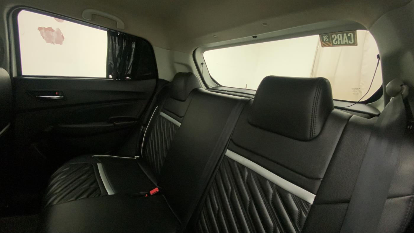 2023 Maruti Swift VXI, Petrol, Manual, 9,424 km, Right Side Rear Door Cabin