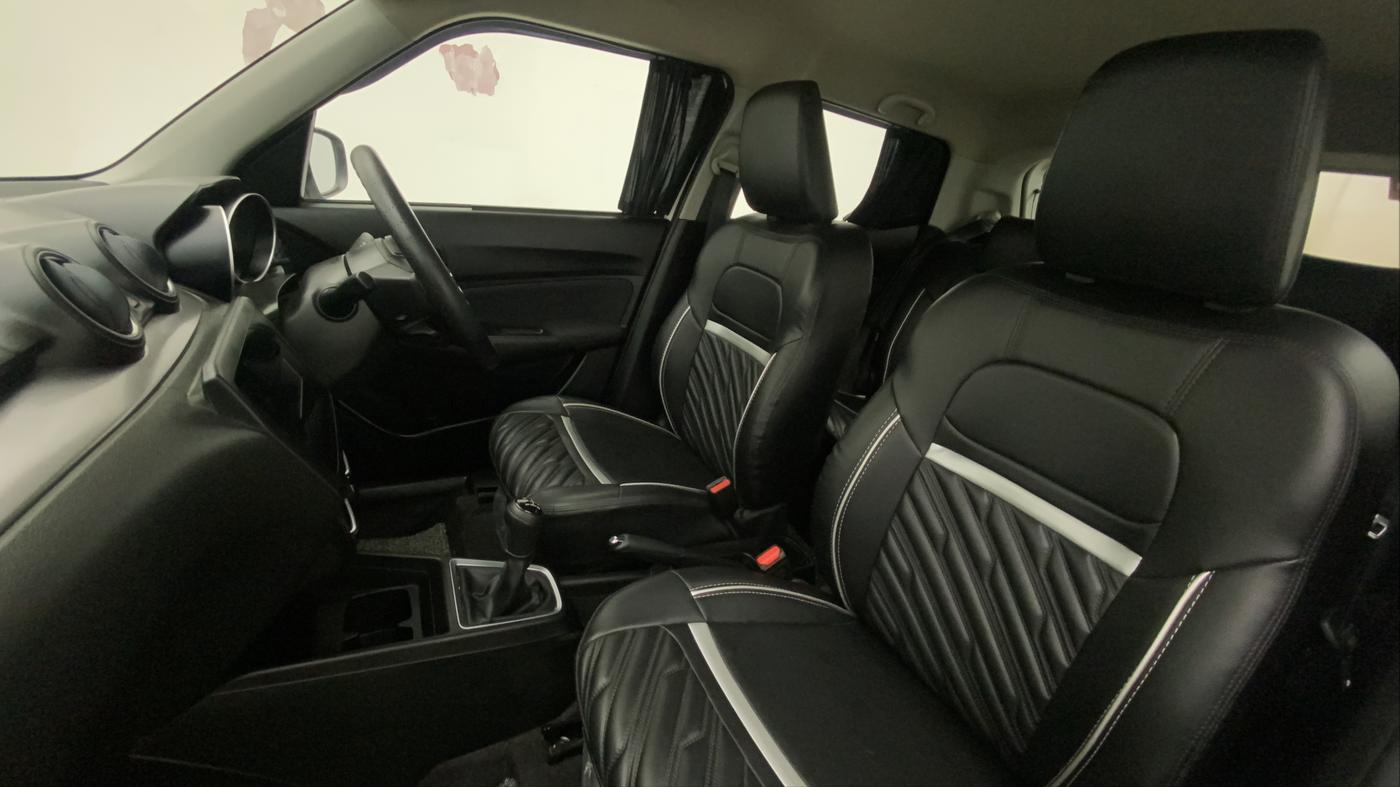 2023 Maruti Swift VXI, Petrol, Manual, 9,424 km, Right Side Front Door Cabin