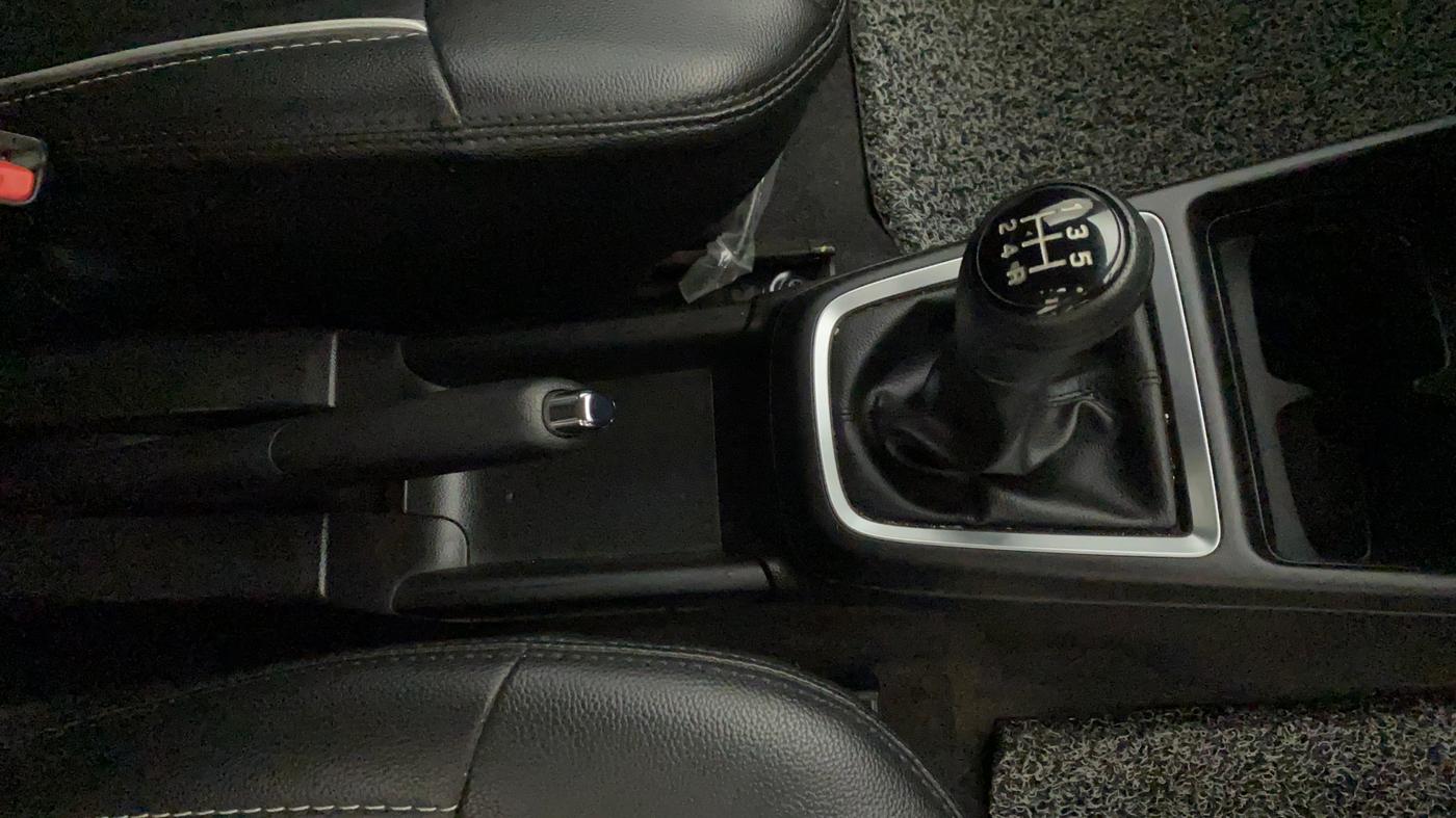 2023 Maruti Swift VXI, Petrol, Manual, 9,424 km, Gear Lever