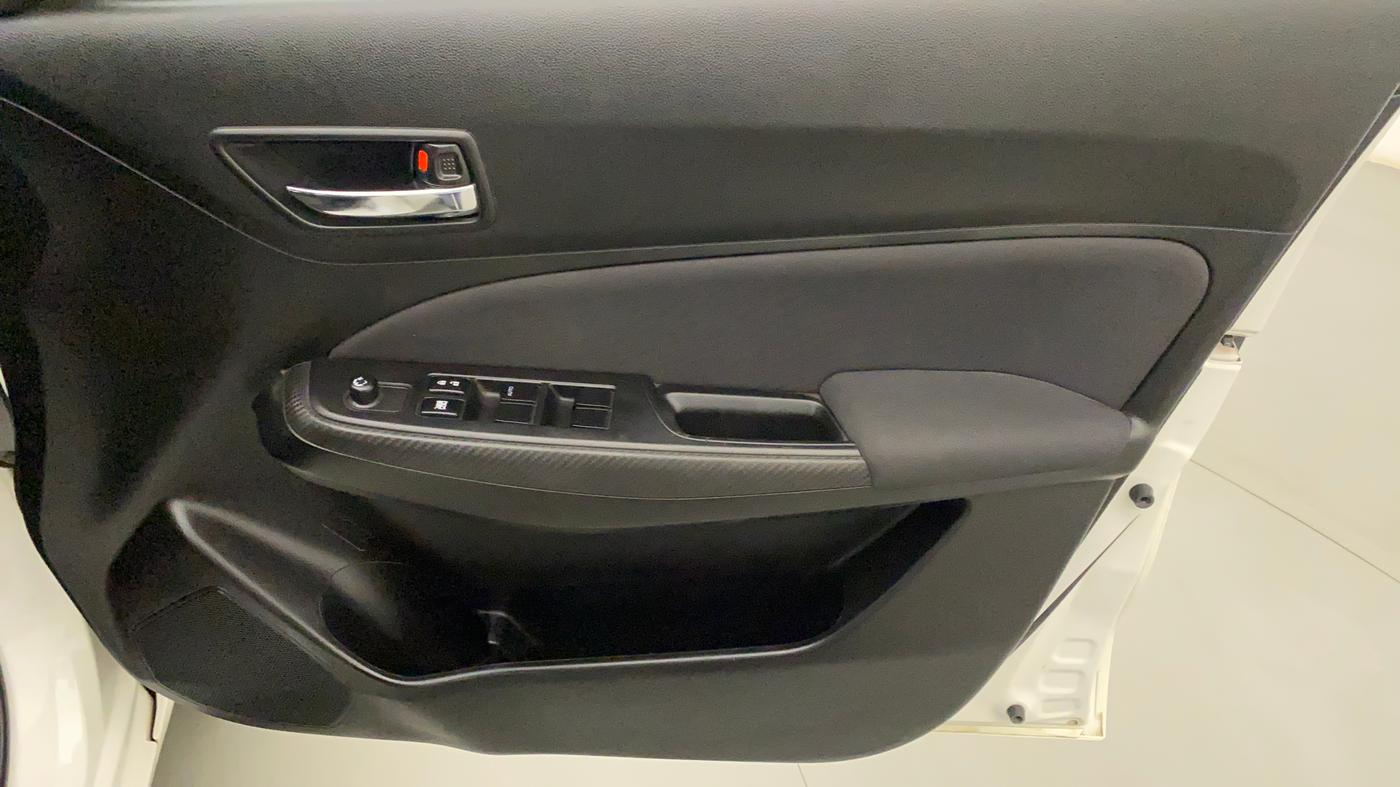2023 Maruti Swift VXI, Petrol, Manual, 9,424 km, Driver Side Door Panels Control