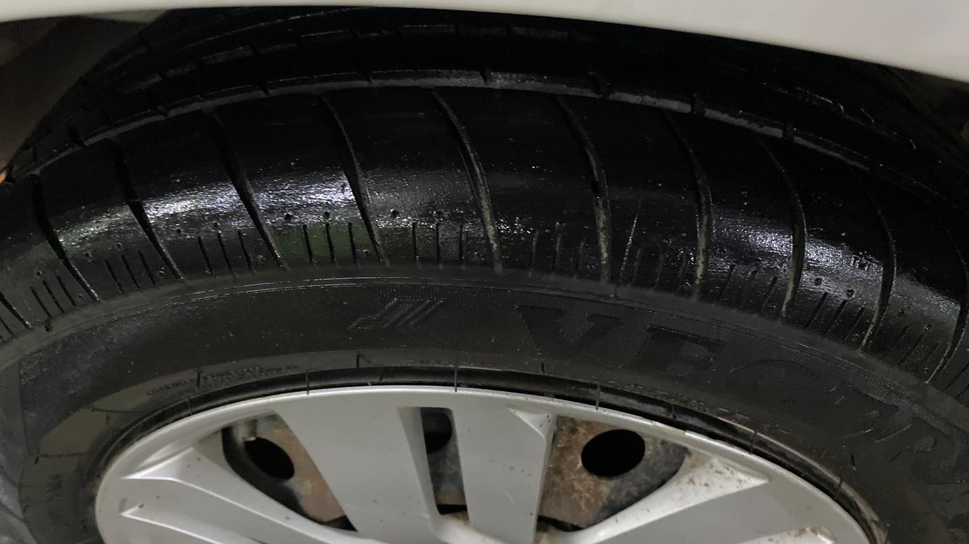 2015 Honda Jazz 1.2L I-VTEC S, Petrol, Manual, 65,697 km, Right Rear Tyre Tread