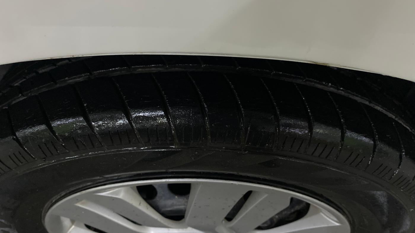 2015 Honda Jazz 1.2L I-VTEC S, Petrol, Manual, 65,697 km, Right Front Tyre Tread