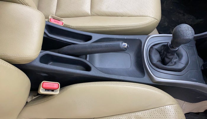 2020 Honda City 1.5L I-VTEC ZX, Petrol, Manual, 58,476 km, Gear Lever