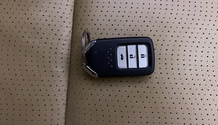 2020 Honda City 1.5L I-VTEC ZX, Petrol, Manual, 58,476 km, Key Close Up