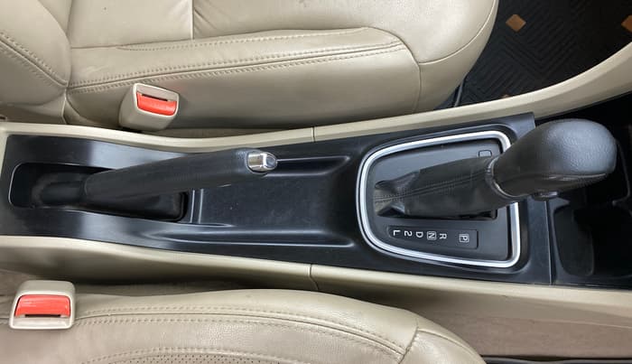 2018 Maruti Ciaz ALPHA  AT 1.4  PETROL, Petrol, Automatic, 33,118 km, Gear Lever
