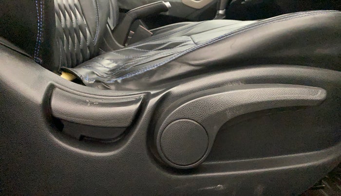 2018 Hyundai Creta SX PLUS AT 1.6 DIESEL, Diesel, Automatic, 81,580 km, Driver Side Adjustment Panel