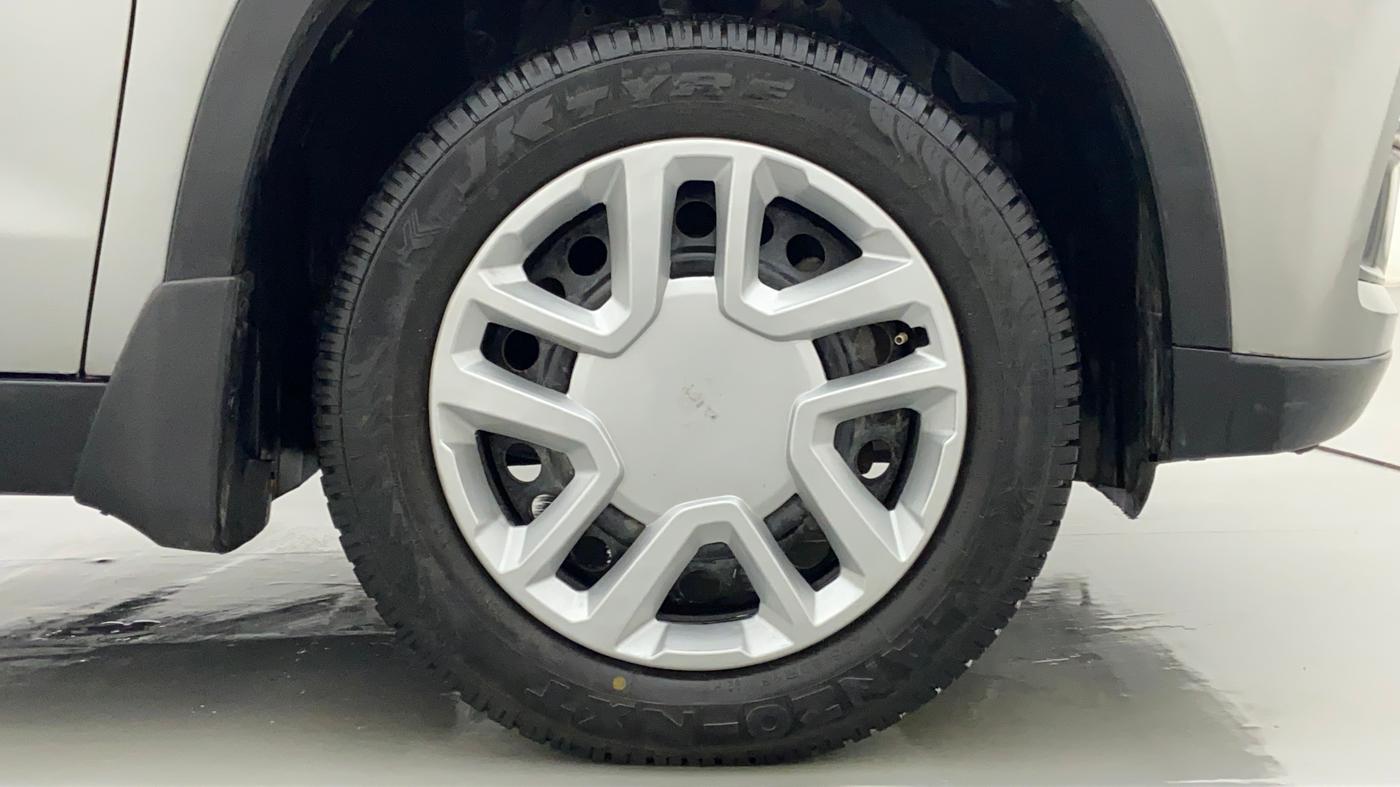 2016 Maruti Vitara Brezza VDI OPT, Diesel, Manual, 73,675 km, Right Front Wheel
