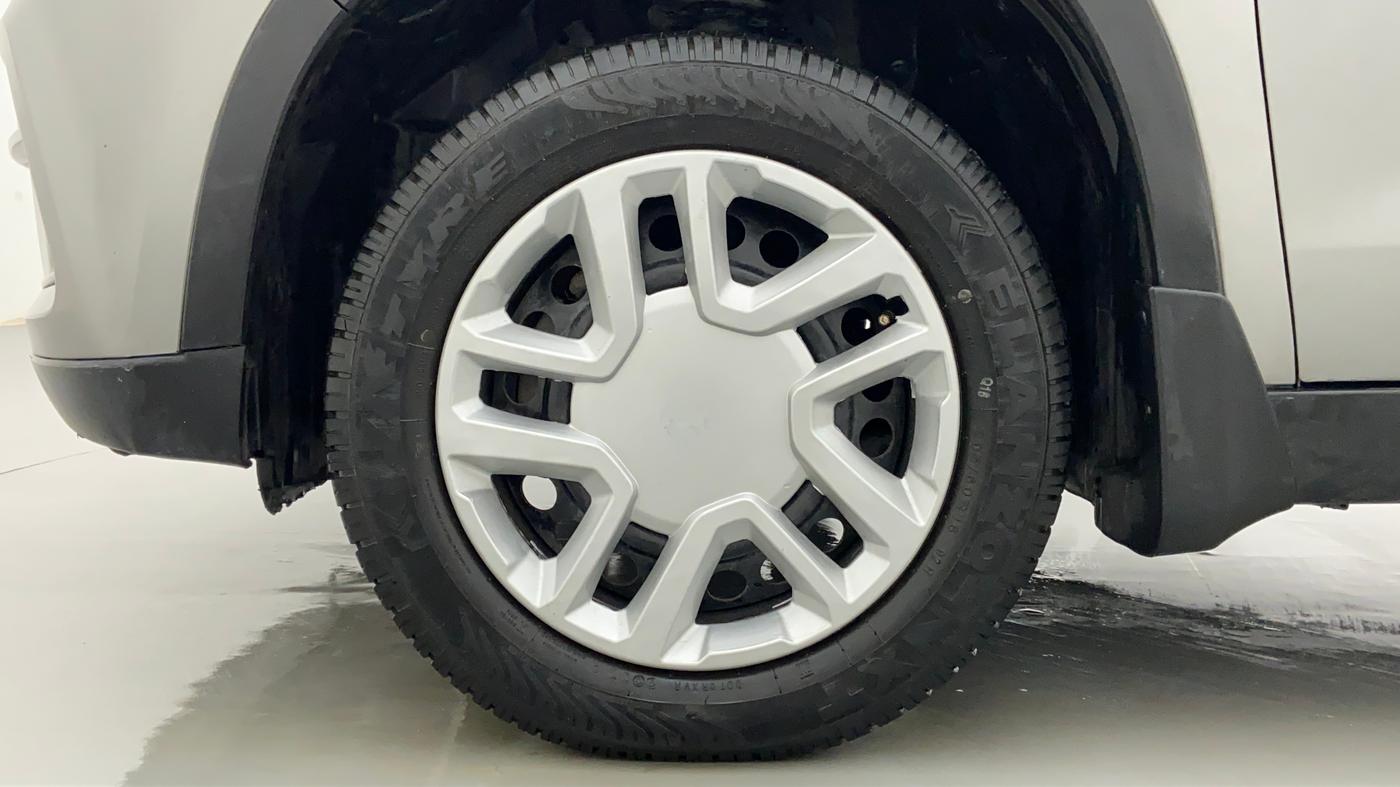 2016 Maruti Vitara Brezza VDI OPT, Diesel, Manual, 73,675 km, Left Front Wheel