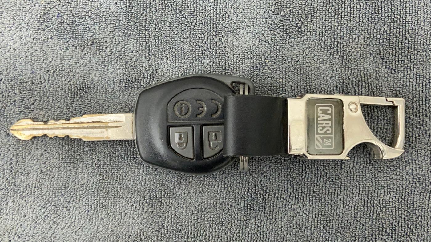 2016 Maruti Vitara Brezza VDI OPT, Diesel, Manual, 73,675 km, Key Close Up