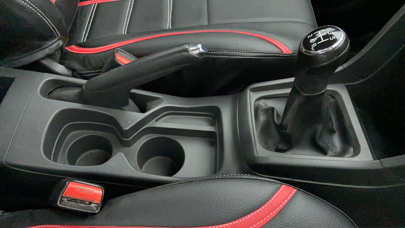 2016 Maruti Vitara Brezza VDI OPT, Diesel, Manual, 73,675 km, Gear Lever