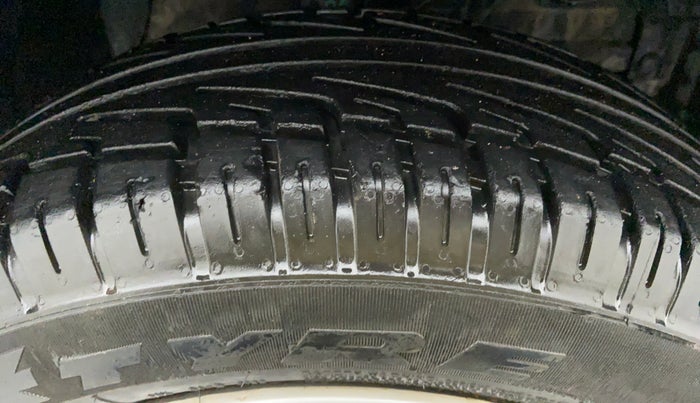 2016 Maruti Vitara Brezza VDI OPT, Diesel, Manual, 73,675 km, Right Front Tyre Tread