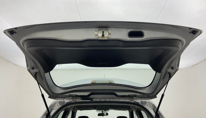 2016 Maruti Vitara Brezza VDI OPT, Diesel, Manual, 73,675 km, Boot Door Open