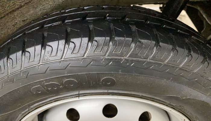 2014 Maruti Wagon R 1.0 LXI, Petrol, Manual, 13,460 km, Left Rear Tyre Tread