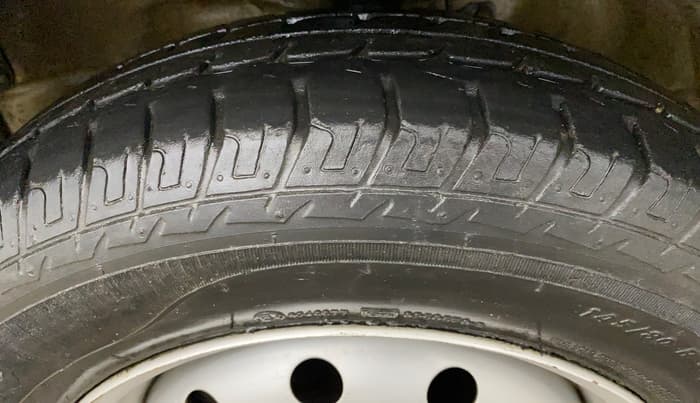 2014 Maruti Wagon R 1.0 LXI, Petrol, Manual, 13,460 km, Left Front Tyre Tread