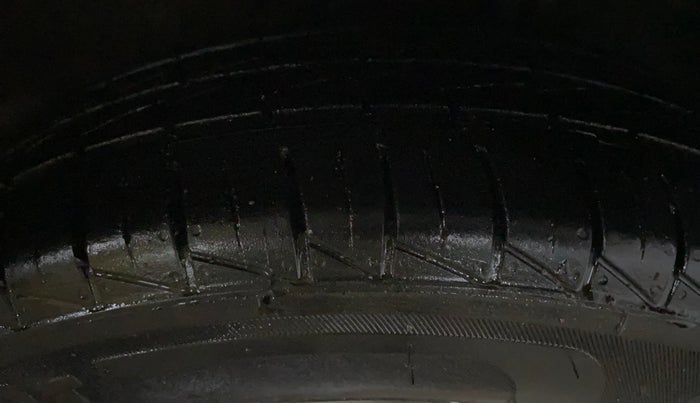 2022 Maruti Alto LXI O, Petrol, Manual, 8,104 km, Right Front Tyre Tread