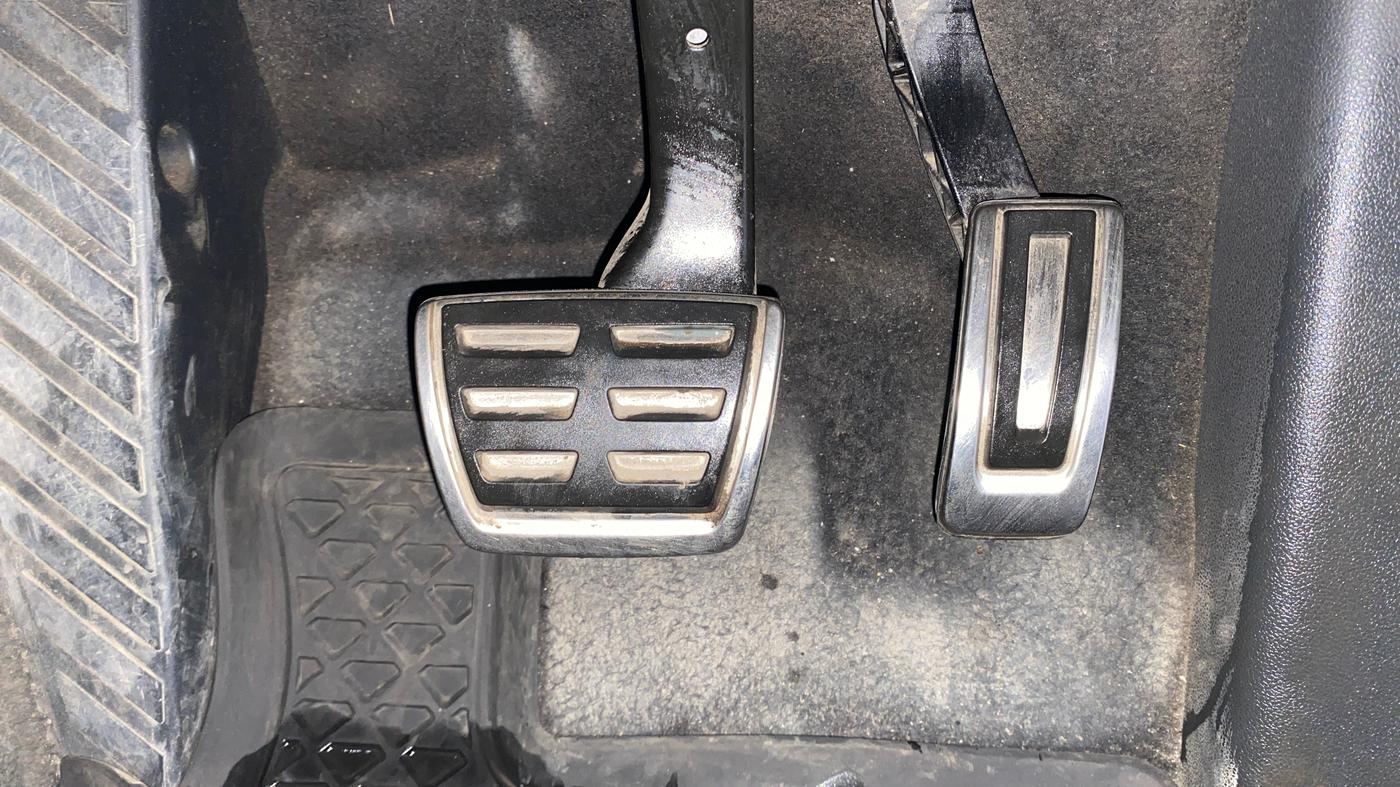 2017 Volkswagen TIGUAN COMFORTLINE TDI AT, Diesel, Automatic, 81,532 km, Pedals