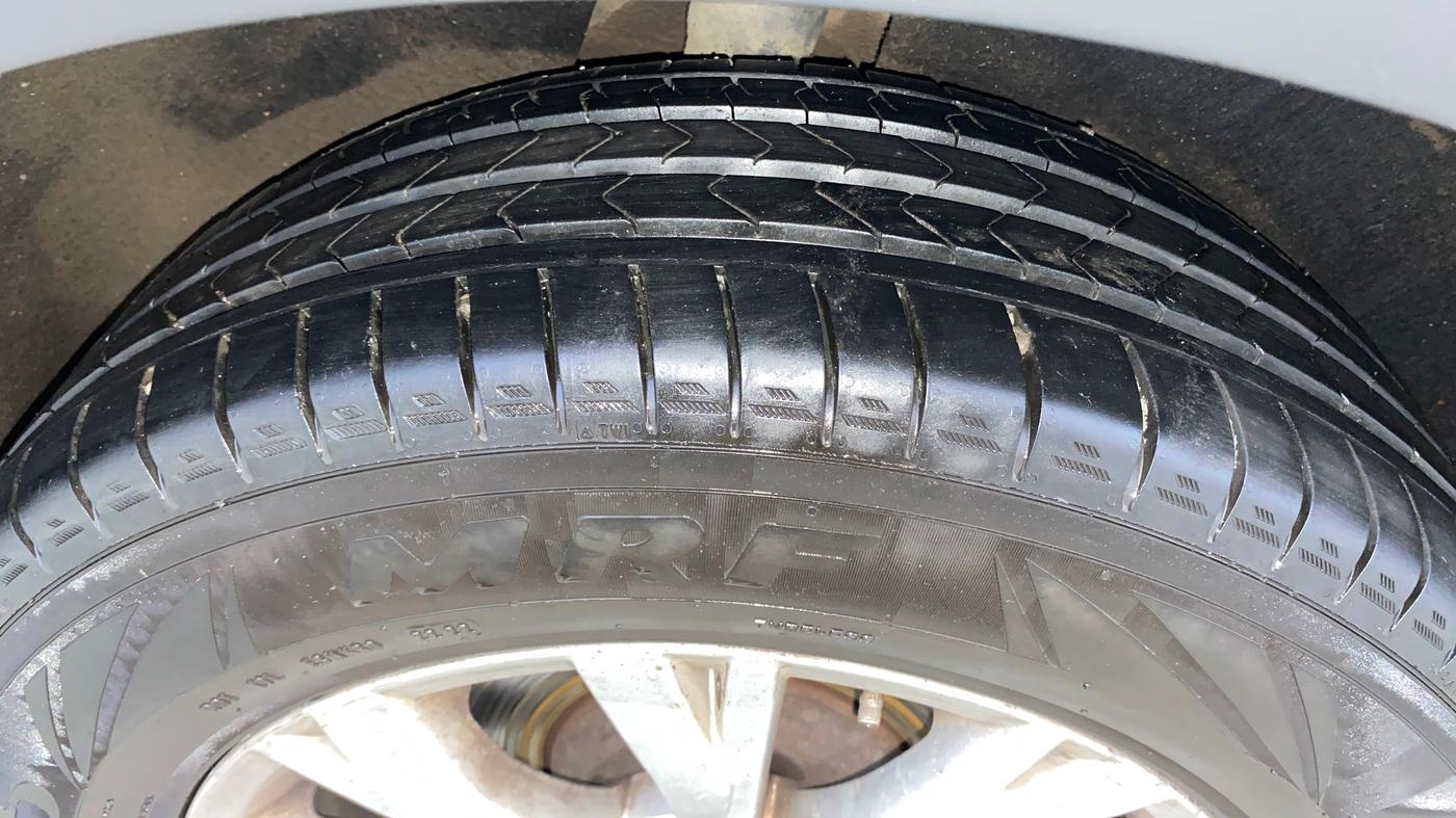 2017 Volkswagen TIGUAN COMFORTLINE TDI AT, Diesel, Automatic, 81,532 km, Right Rear Tyre Tread