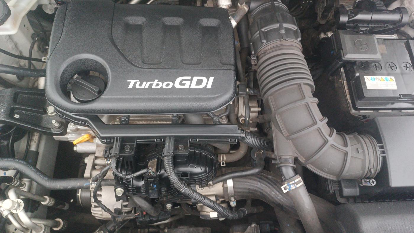 2022 Hyundai VENUE SX 1.0 TURBO, Petrol, Manual, 49,961 km, Engine View