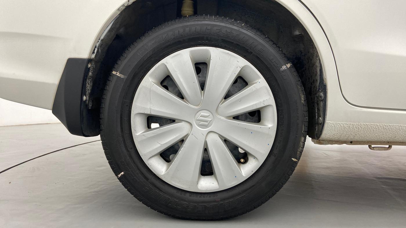 2017 Maruti Ertiga VDI SHVS, Diesel, Manual, 80,280 km, Right Rear Wheel