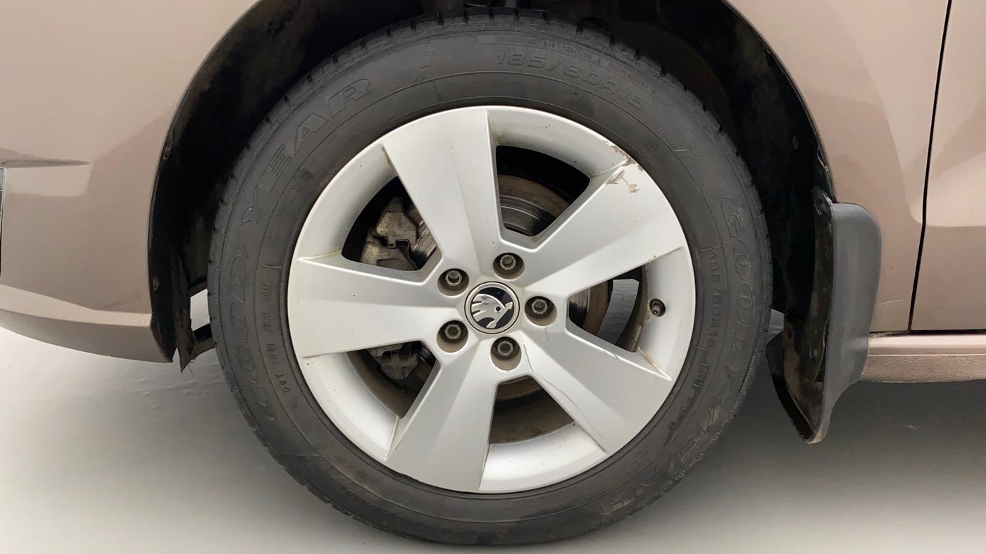 2020 Skoda Rapid AMBITION TSI, Petrol, Manual, 64,575 km, Left Front Wheel