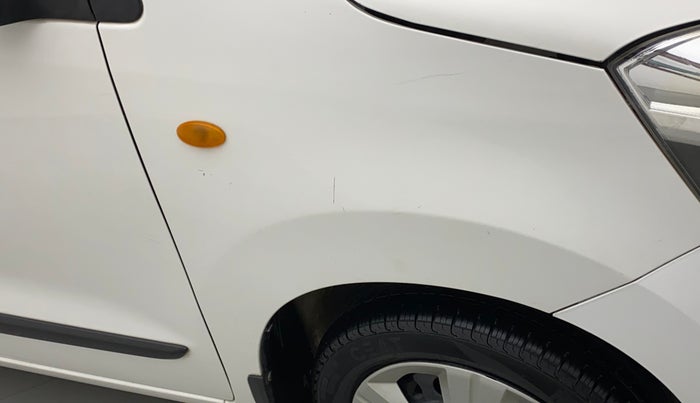 2017 Maruti Wagon R 1.0 VXI AMT, CNG, Automatic, 53,444 km, Right fender - Minor scratches