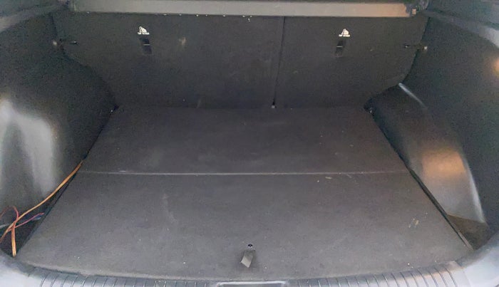 2016 Hyundai Creta 1.6 SX PLUS AUTO PETROL, Petrol, Automatic, 69,669 km, Boot Inside