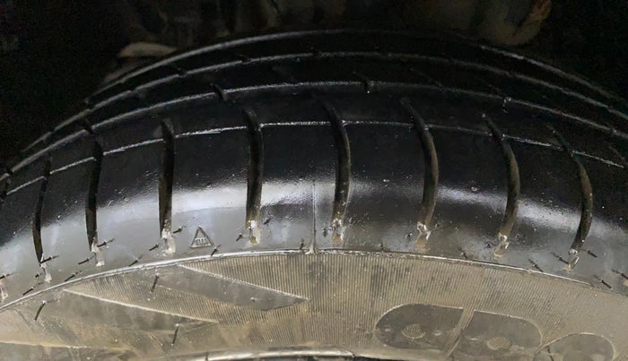 2022 Tata Tiago XZ PLUS CNG, CNG, Manual, 65,064 km, Left Front Tyre Tread