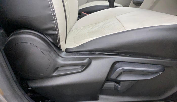 2022 Tata Tiago XZ PLUS CNG, CNG, Manual, 65,064 km, Driver Side Adjustment Panel