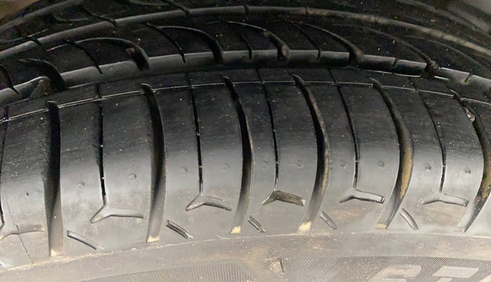 2017 Tata TIGOR XZA PETROL, Petrol, Automatic, 56,811 km, Right Rear Tyre Tread