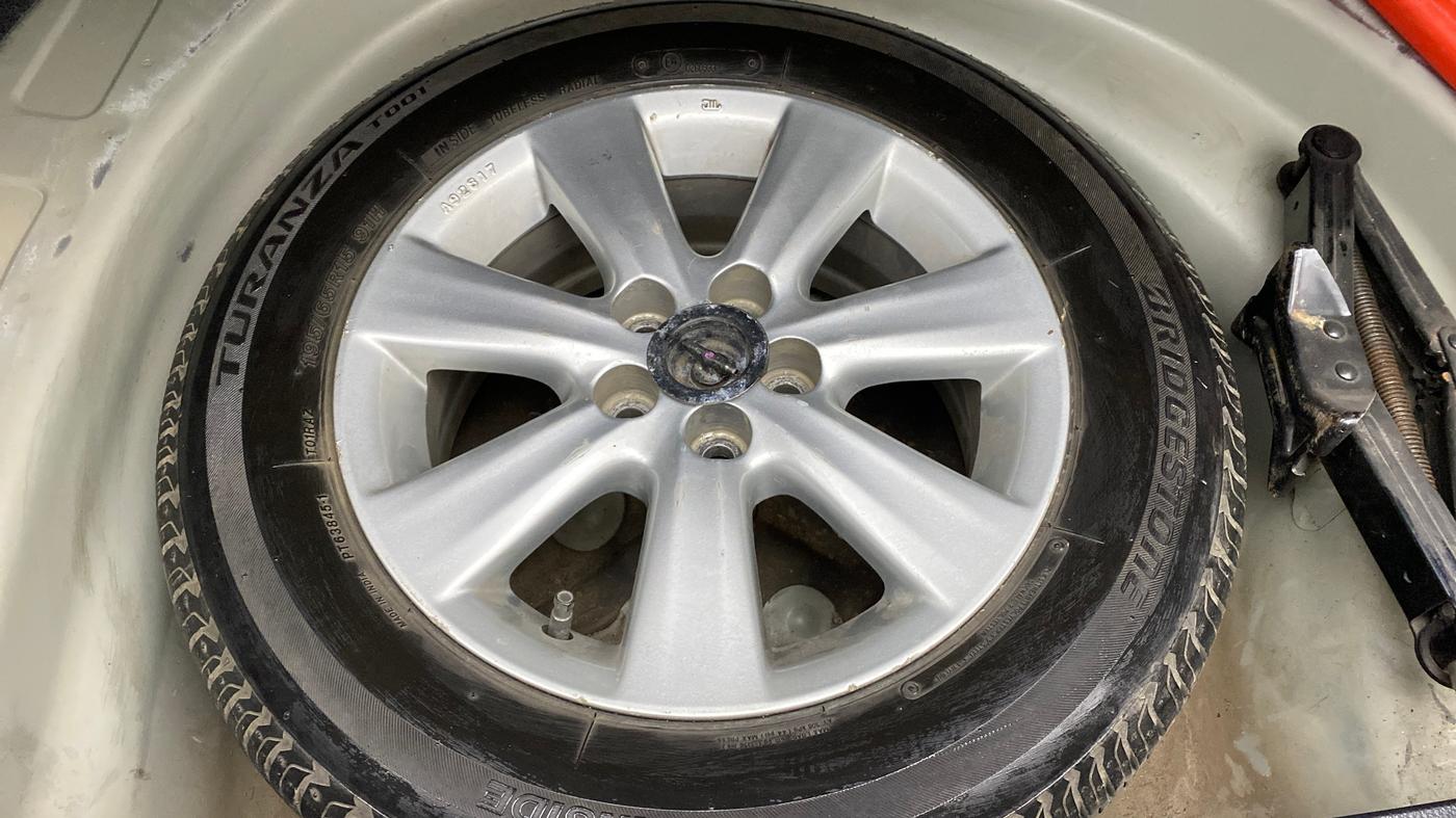 2015 Toyota Corolla Altis G CVT PETROL, Petrol, Automatic, 84,986 km, Spare Tyre