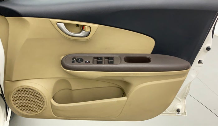 2013 Honda Brio 1.2 VX AT I VTEC, Petrol, Automatic, 64,627 km, Driver Side Door Panels Control