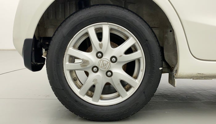 2013 Honda Brio 1.2 VX AT I VTEC, Petrol, Automatic, 64,627 km, Right Rear Wheel