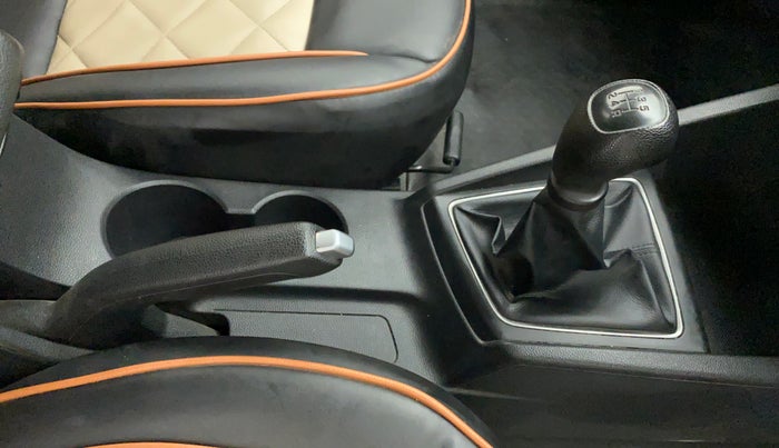 2018 Hyundai Elite i20 SPORTZ 1.2, Petrol, Manual, 30,206 km, Gear Lever